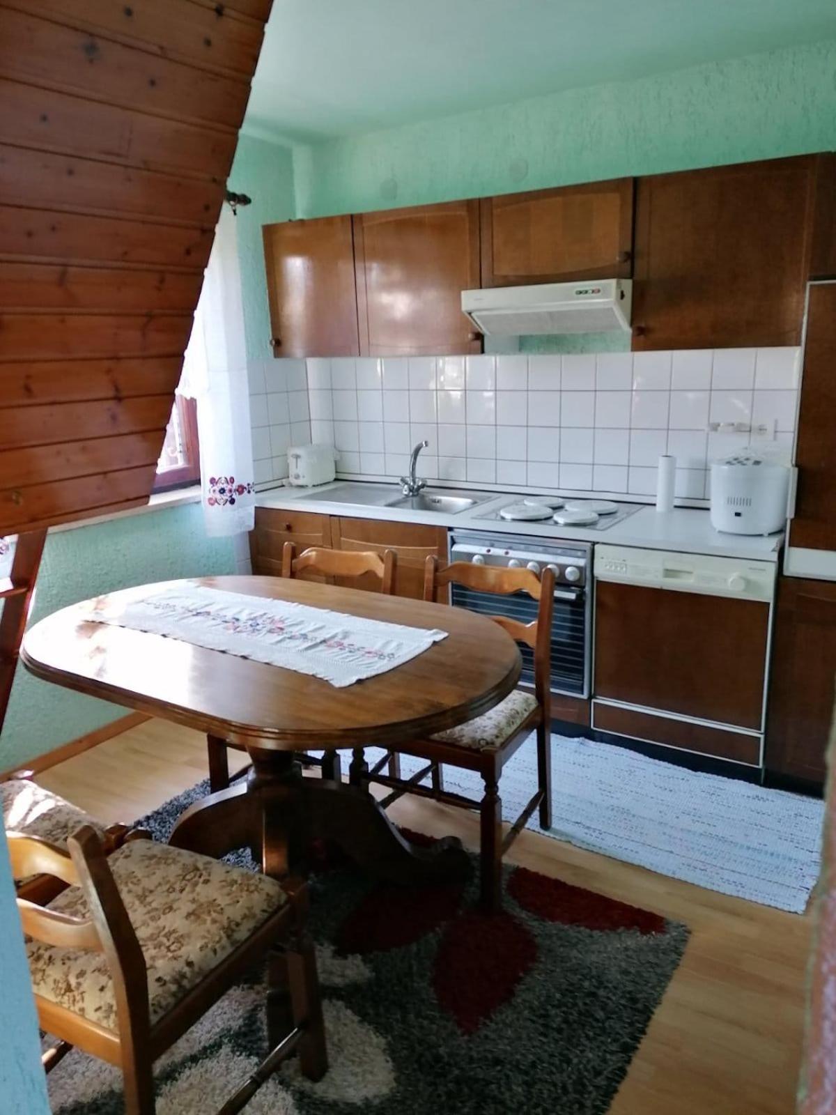 Studio Apartman Barbara Josipdol Dış mekan fotoğraf