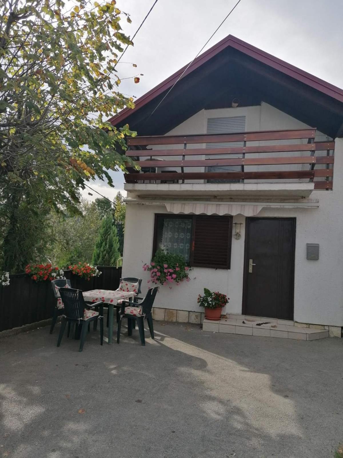 Studio Apartman Barbara Josipdol Dış mekan fotoğraf